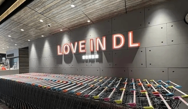 山姆首进河南，与胖东来“短兵相接”